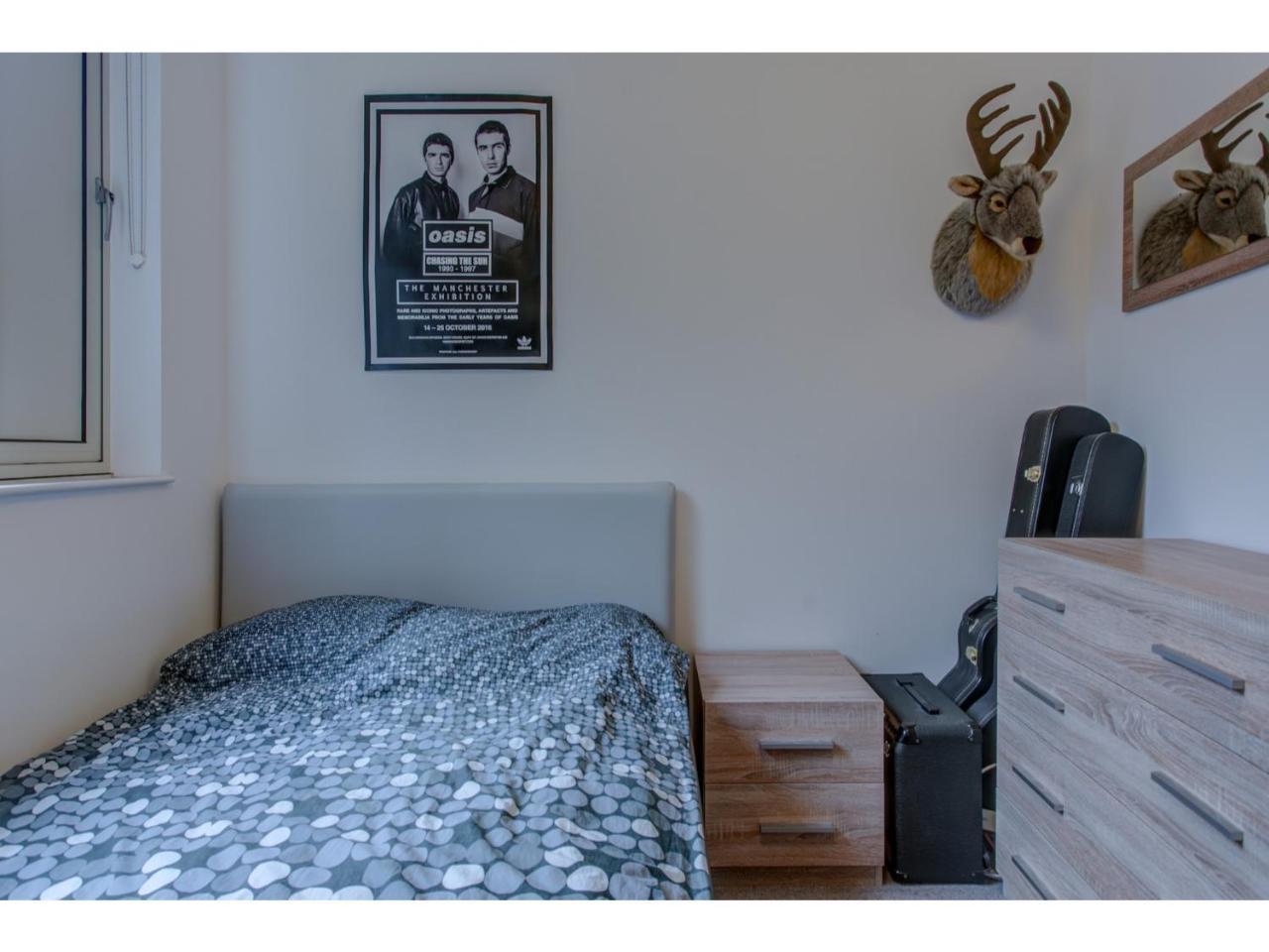 Appartement Stylish And Charming Apt For Up To 4, *