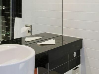 Express Centre By Ihg Hotel
