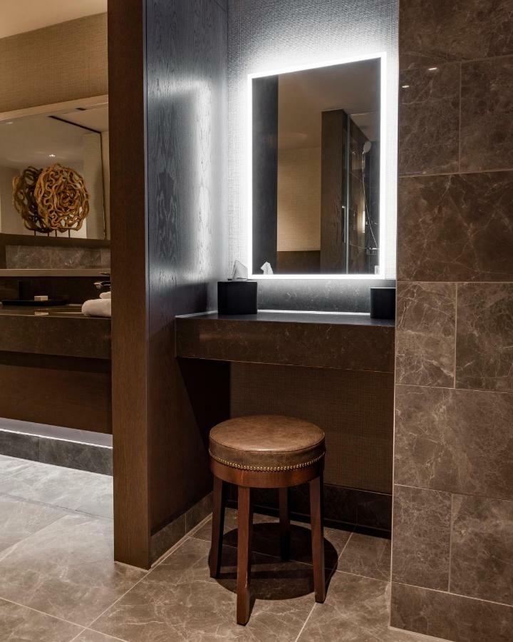 Dakota Hotel 4*