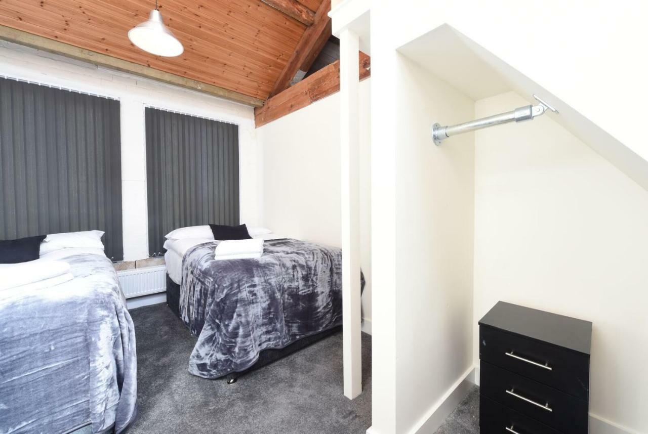 Stunning Penthouse Slps 20 Manchester
