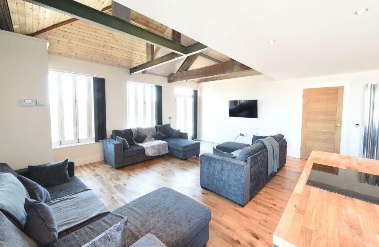 Apartment Stunning Penthouse Slps 20 *