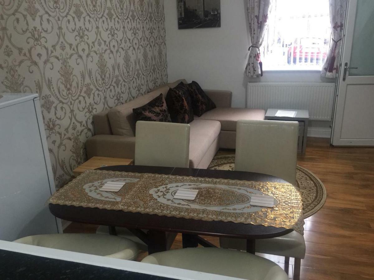 Knutsford House Holidays Manchester