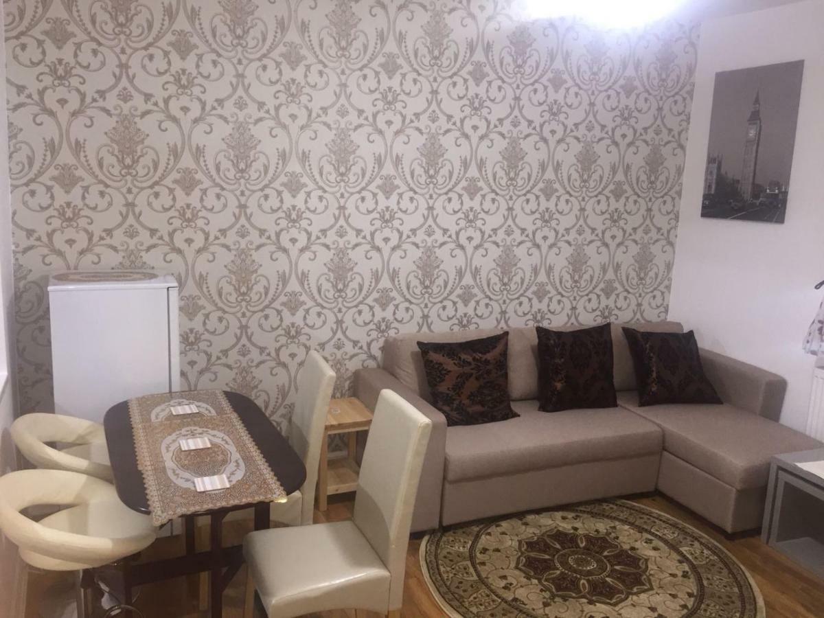 Knutsford House Holidays * Manchester