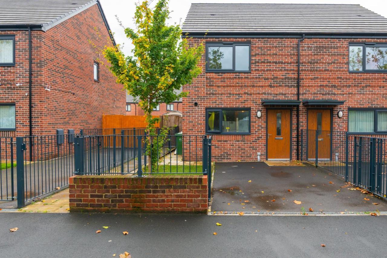 Wenlock Way House, Luxury Serviced