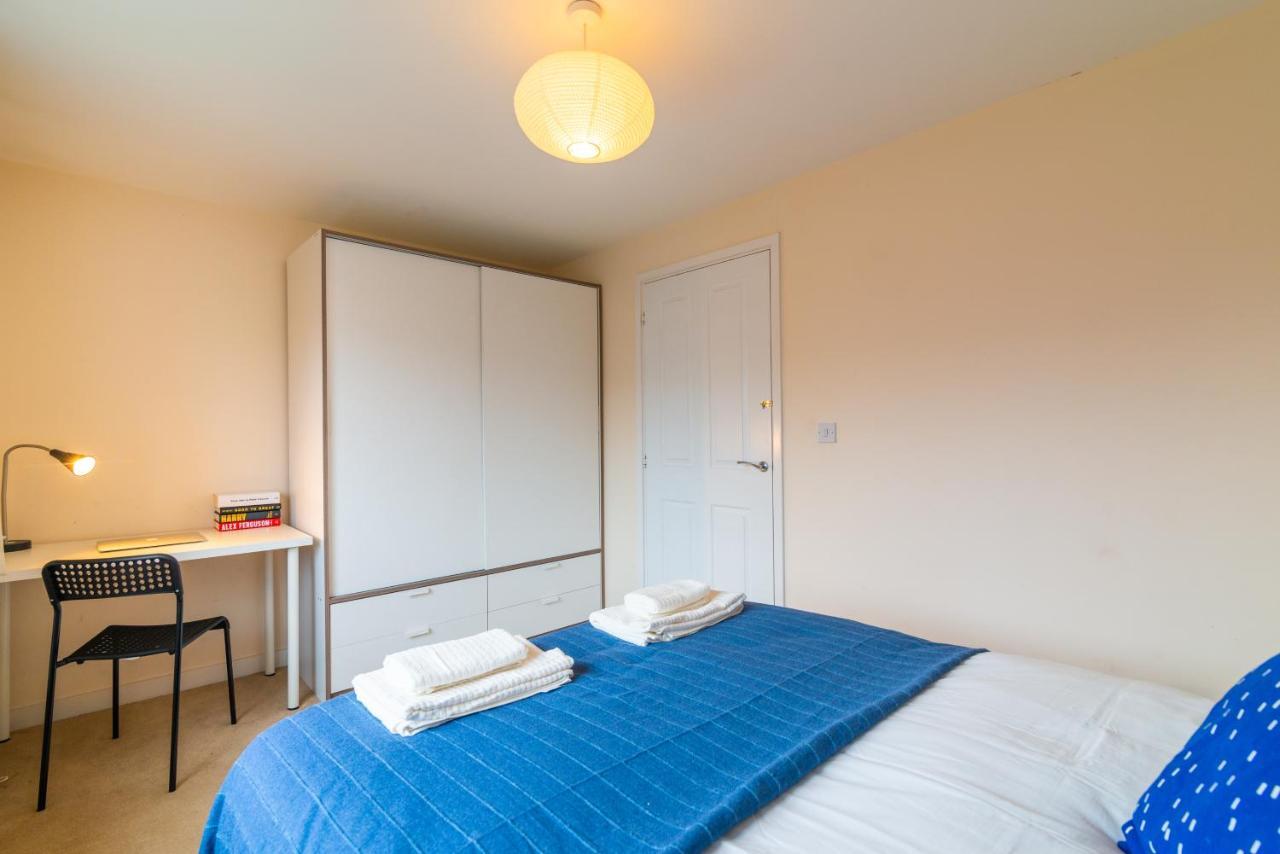 Wenlock Way House, Luxury Serviced Holiday home