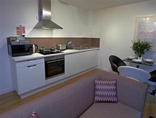 Aparthotel High Street Townhouse