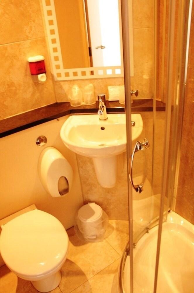 Stay Inn Manchester Hotel 3*