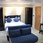 Ville Hotel