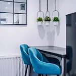 3 Bedroom House Manchester Hosted By Mcr Dens