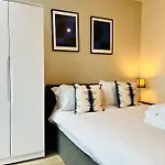 Stylish Studio Apartment Near To Old Trafford Stadium
