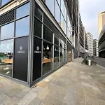 Spacious 2 Bedroom Flat Stunning Waterside View