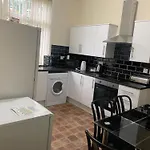 Short Term Shared R&R In Chorlton