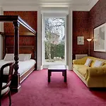 Pass The Keys The King Room Free Parking