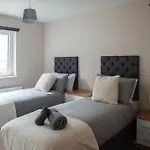Modern 2Bd Apartment In Manchester City
