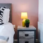 Luxury City Stay Coop Live & Etihad With Free Parking