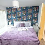 Coop Arena Luxurious Townhouse