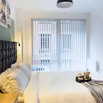 New Halo Nest - Modern & Comfortable