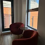 City Centre 2 Bed Apartment With A Balcony