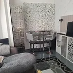 Stylish 1 Bedroom Flat Close To City Centre, Walking Distance To Heaton Park