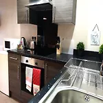 Centauri Apartments In Metro House