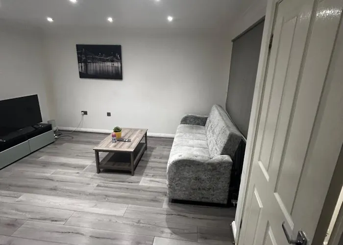 Executive 3 Bedroom House