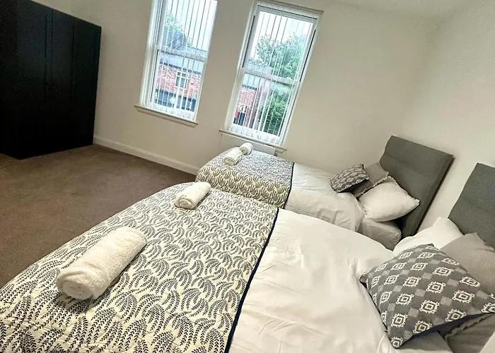 Failsworth Apartment 4 - Free Parking ,Group Stay, Contractors