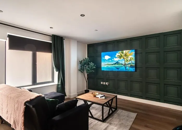 Stayzeni, Alexandra Rise Manchester Neat 1Br Flat