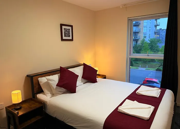 Coop View And Etihad Stadium Apartment