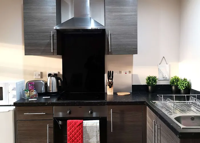 Centauri Apartments In Metro House