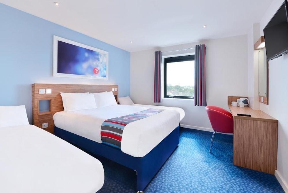 Travelodge Central Hotel 3*