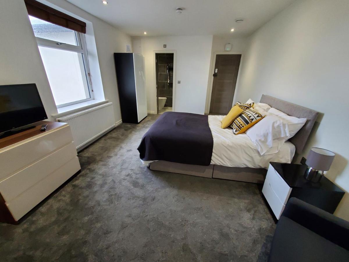 The Ashcroft Free Parking Aparthotel 4*