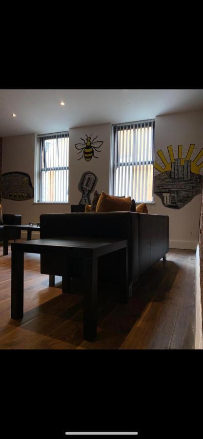 Spacious Shude Hill With Balcony Apartment