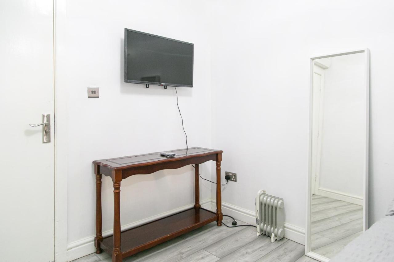 Apartment Cheetham Hills
