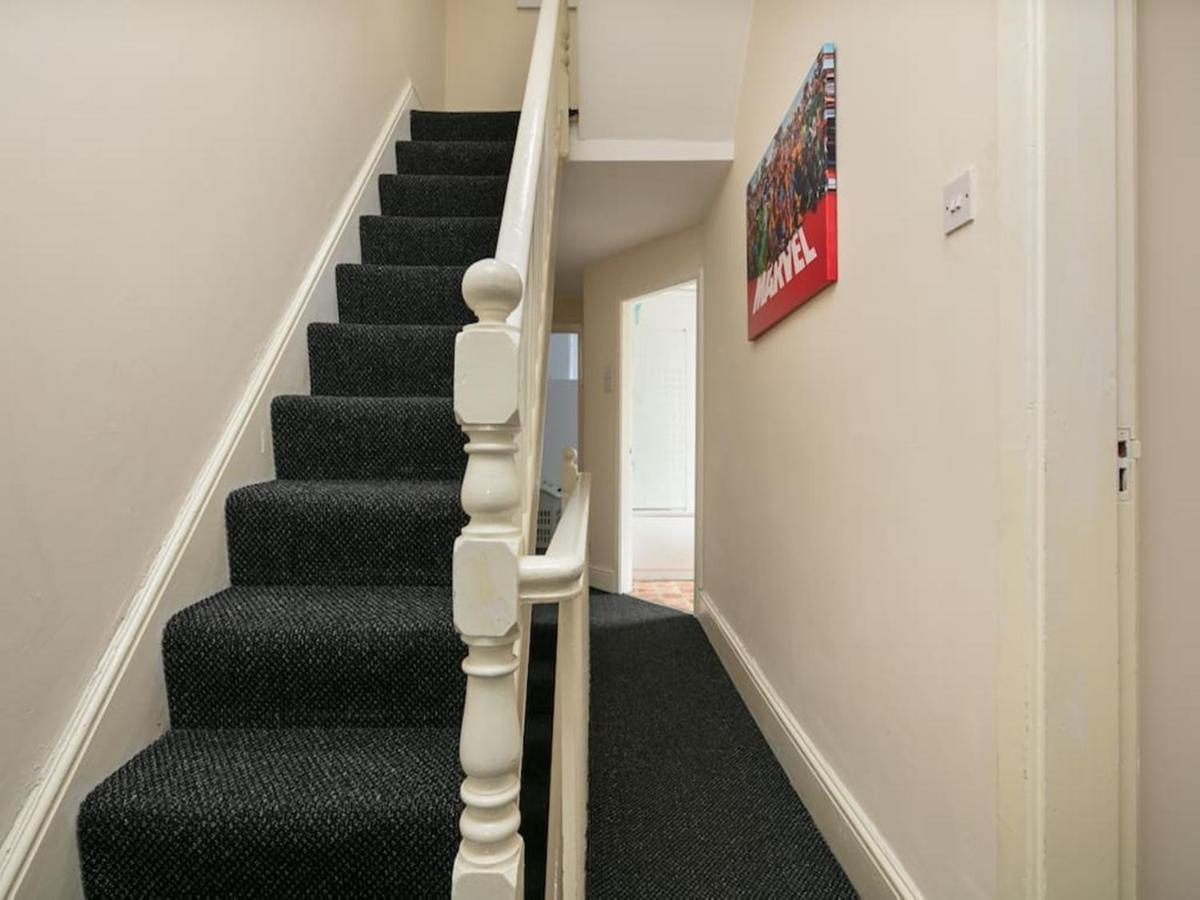 Short Term Shared R&r In Chorlton