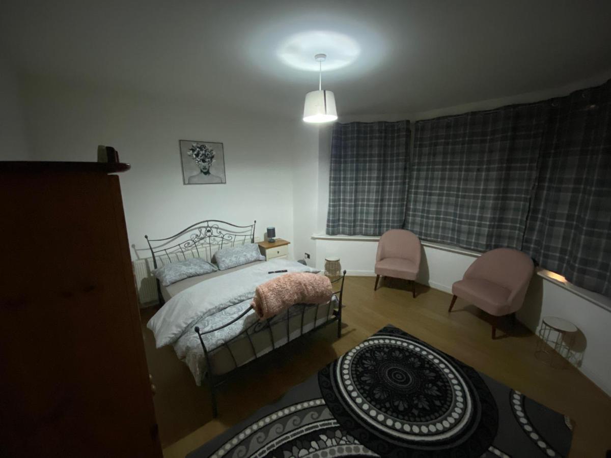 Lovely 2 Bedroom With Free Parking * Manchester