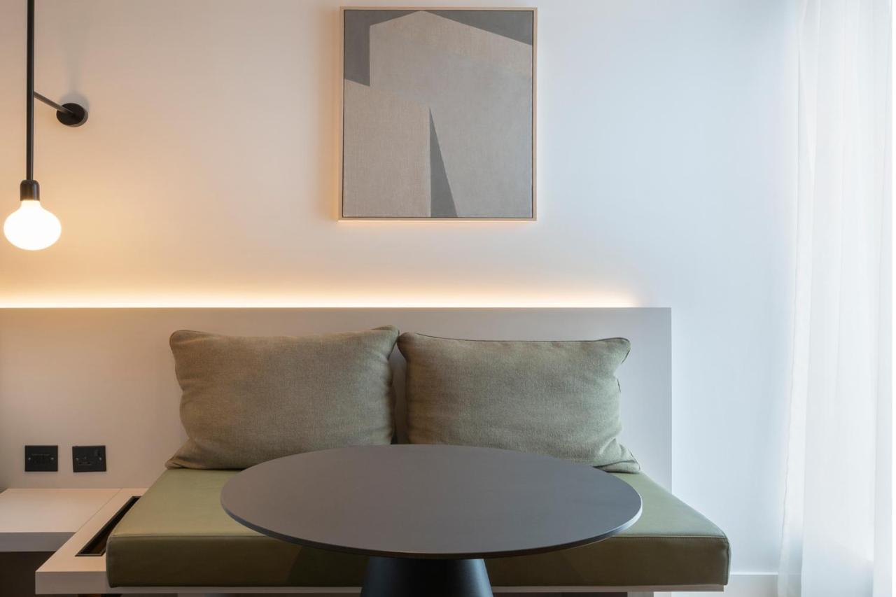 Leonardo Piccadilly Hotel 4*