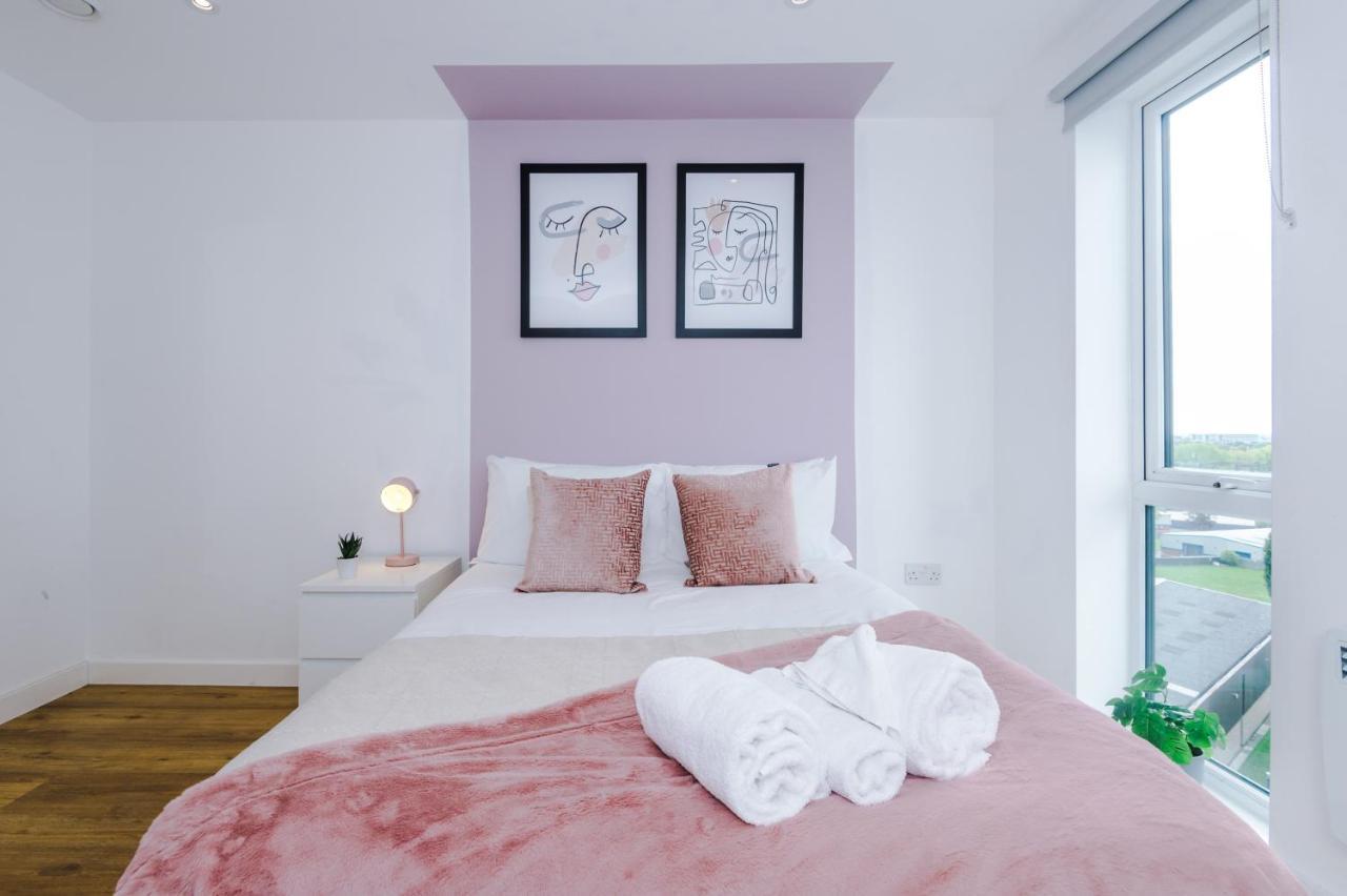 Stunning Scandi Centre Penthouse - Sleeps 10 - Parking Appartement Manchester