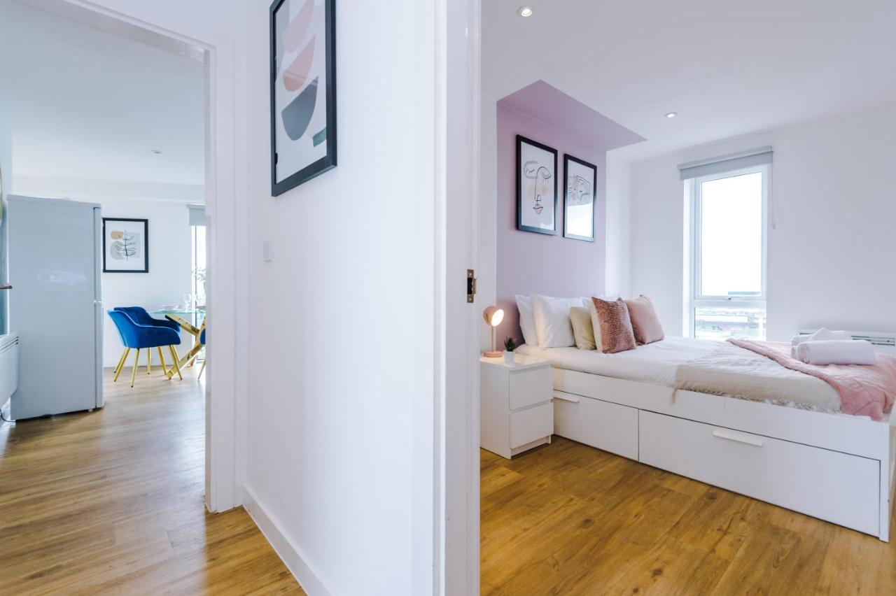 Stunning Scandi Centre Penthouse - Sleeps 10 - Parking Manchester