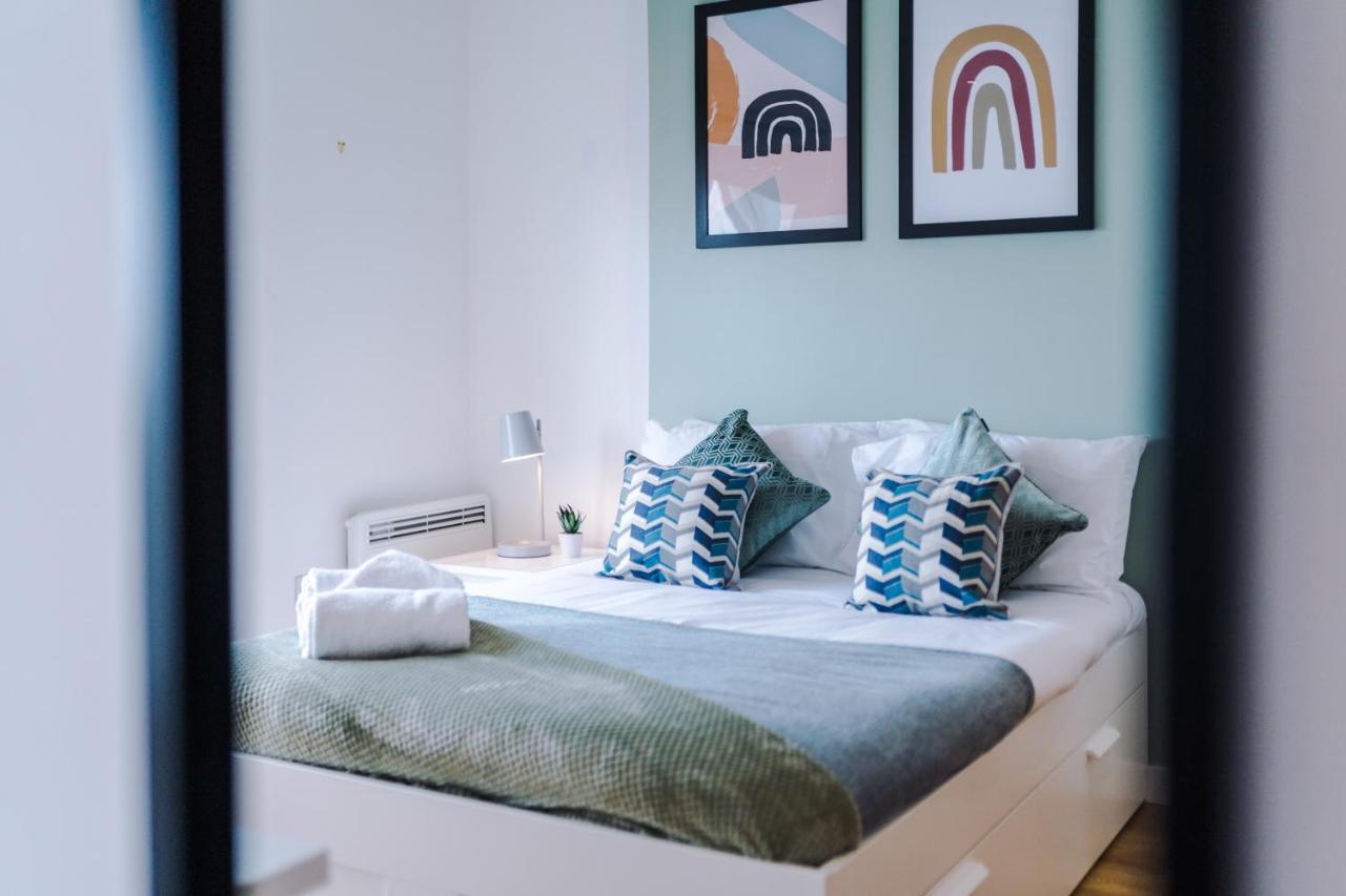 Stunning Scandi Centre Penthouse - Sleeps 10 - Parking Appartement