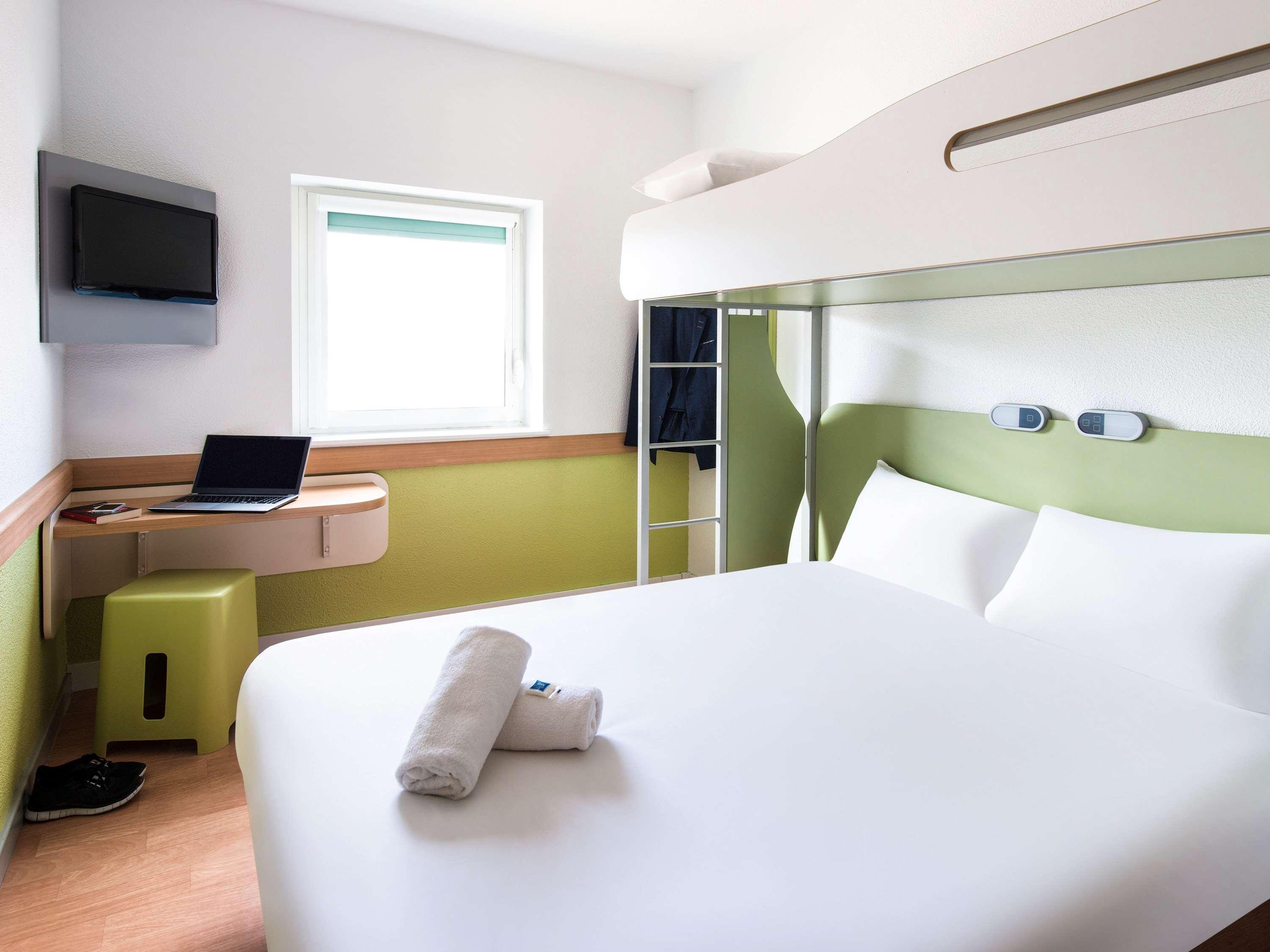Ibis Budget Salford Quays 2*