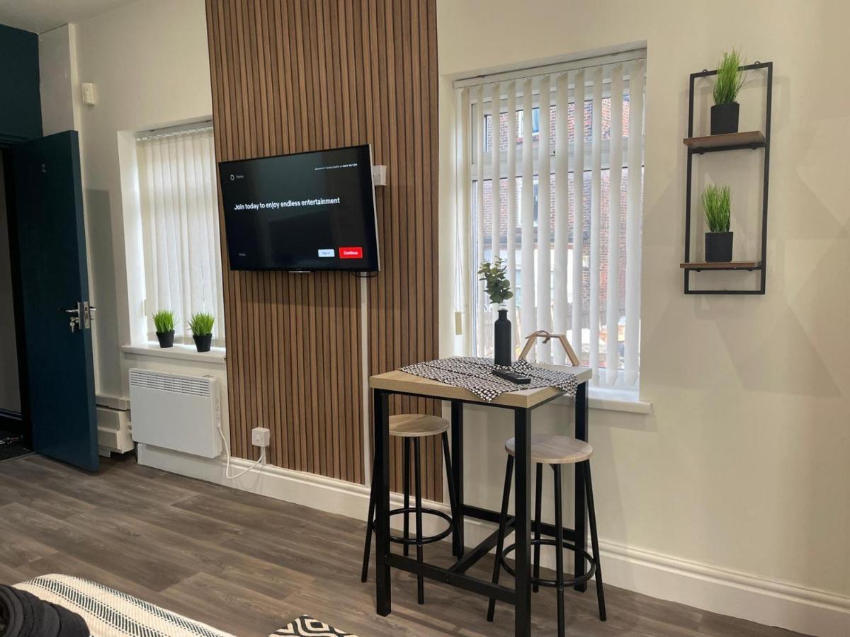 Deluxe Centrally Located In