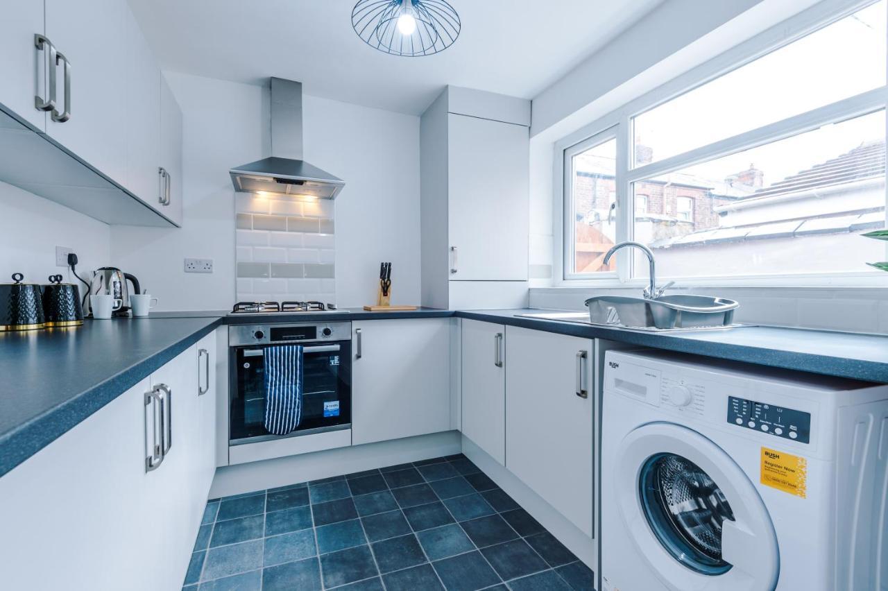 Holiday home Three Bedroom With Free Parking
