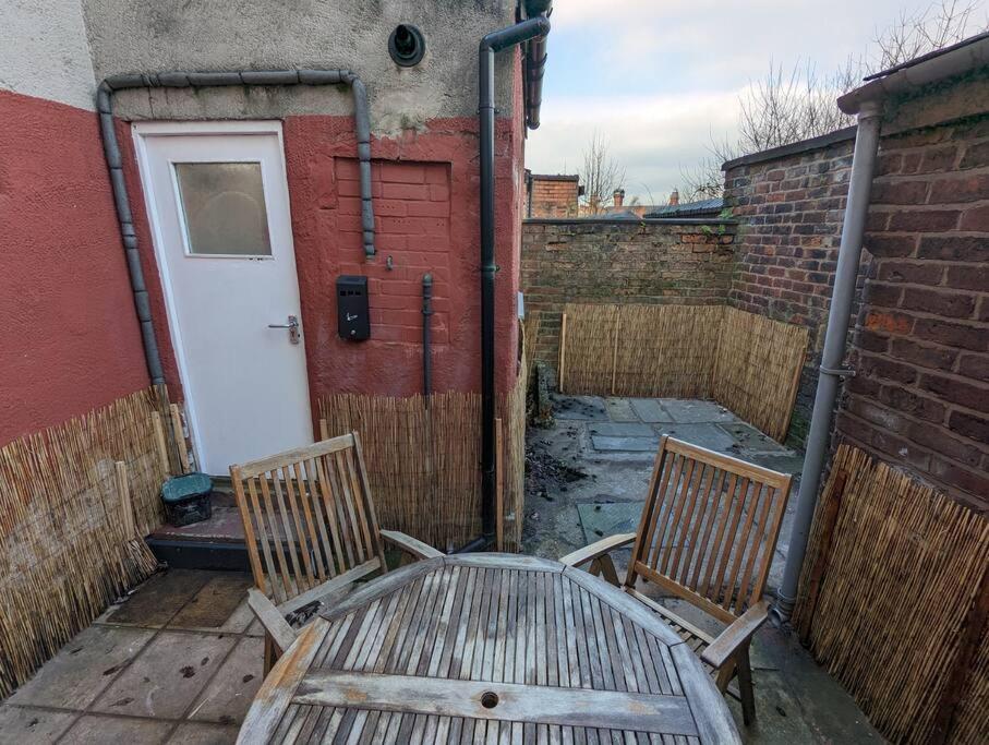Gloucester Pl - Affordable 3 Bed House Vakantiehuis Manchester