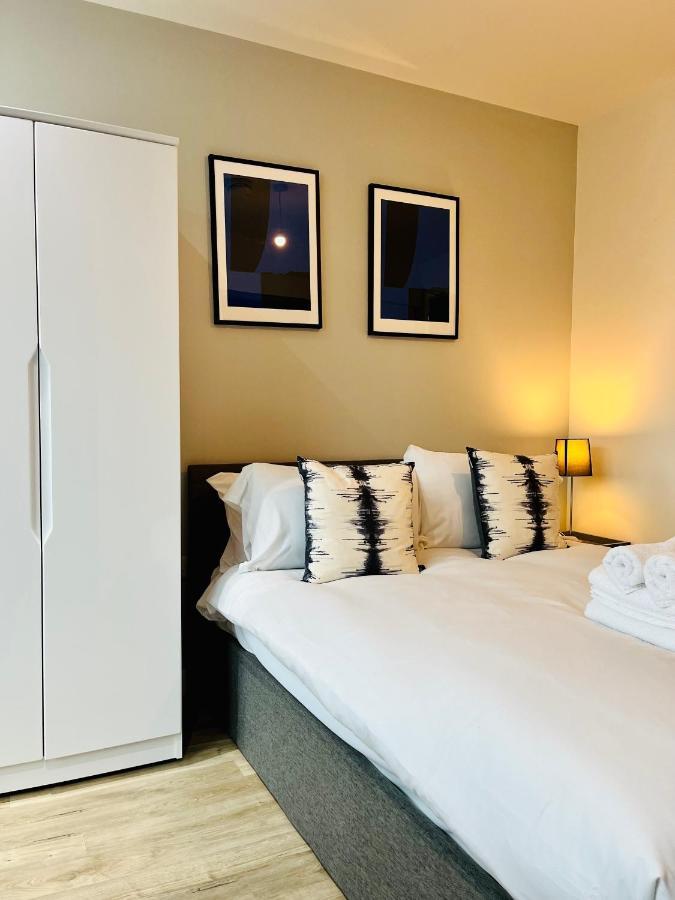 Stylish Near To Old Trafford Stadium Manchester