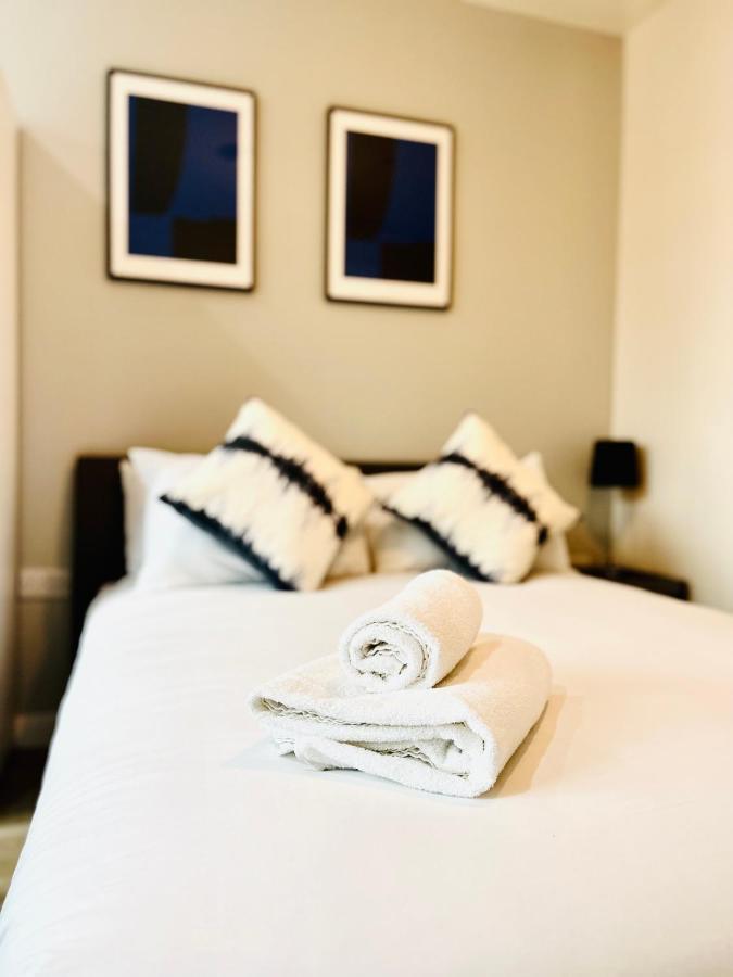 Stylish Near To Old Trafford Stadium Apartment Manchester