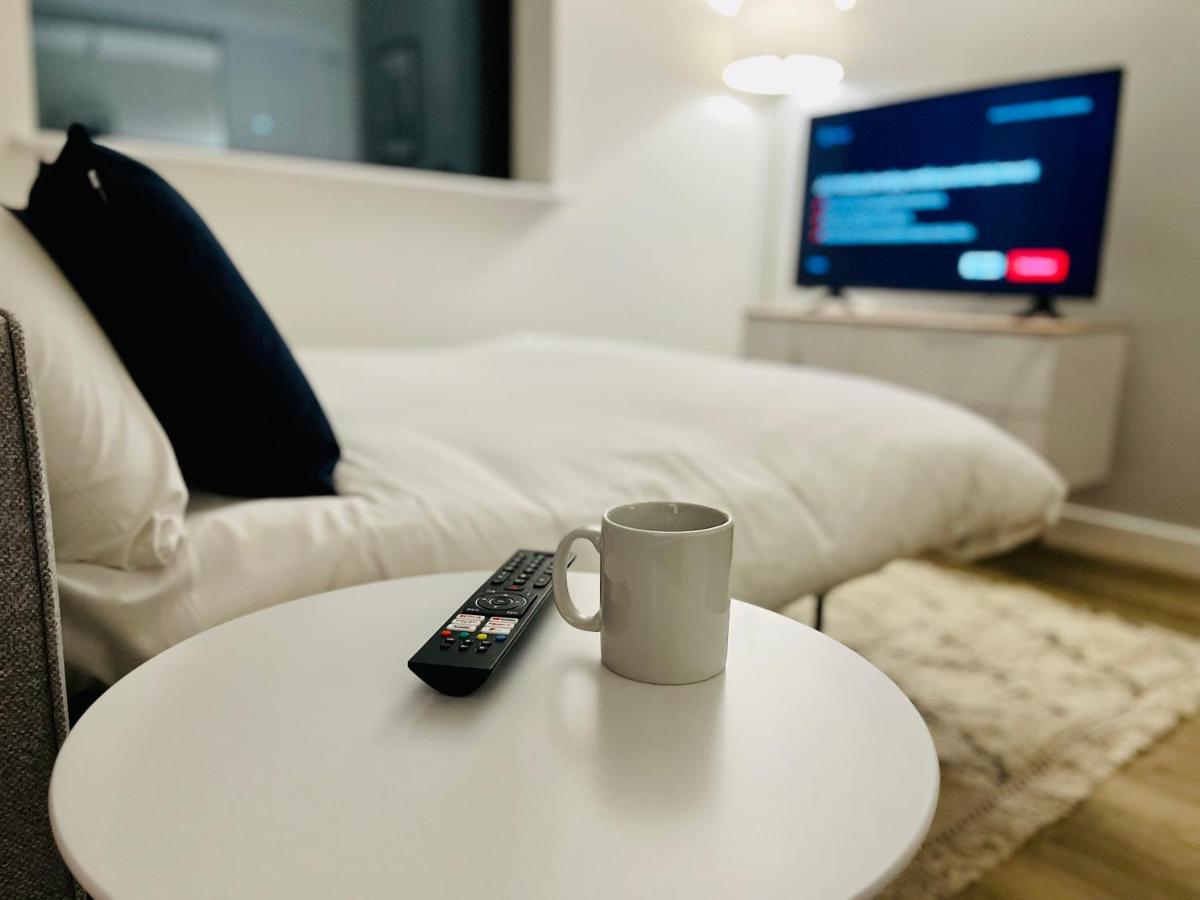 Spectacular Near To Old Trafford Stadium Apartment *