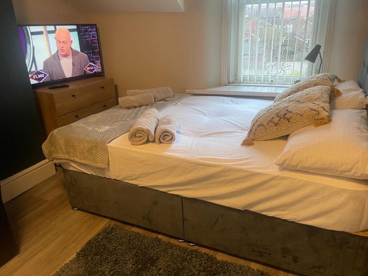 Deluxe Centrally Located In * Manchester