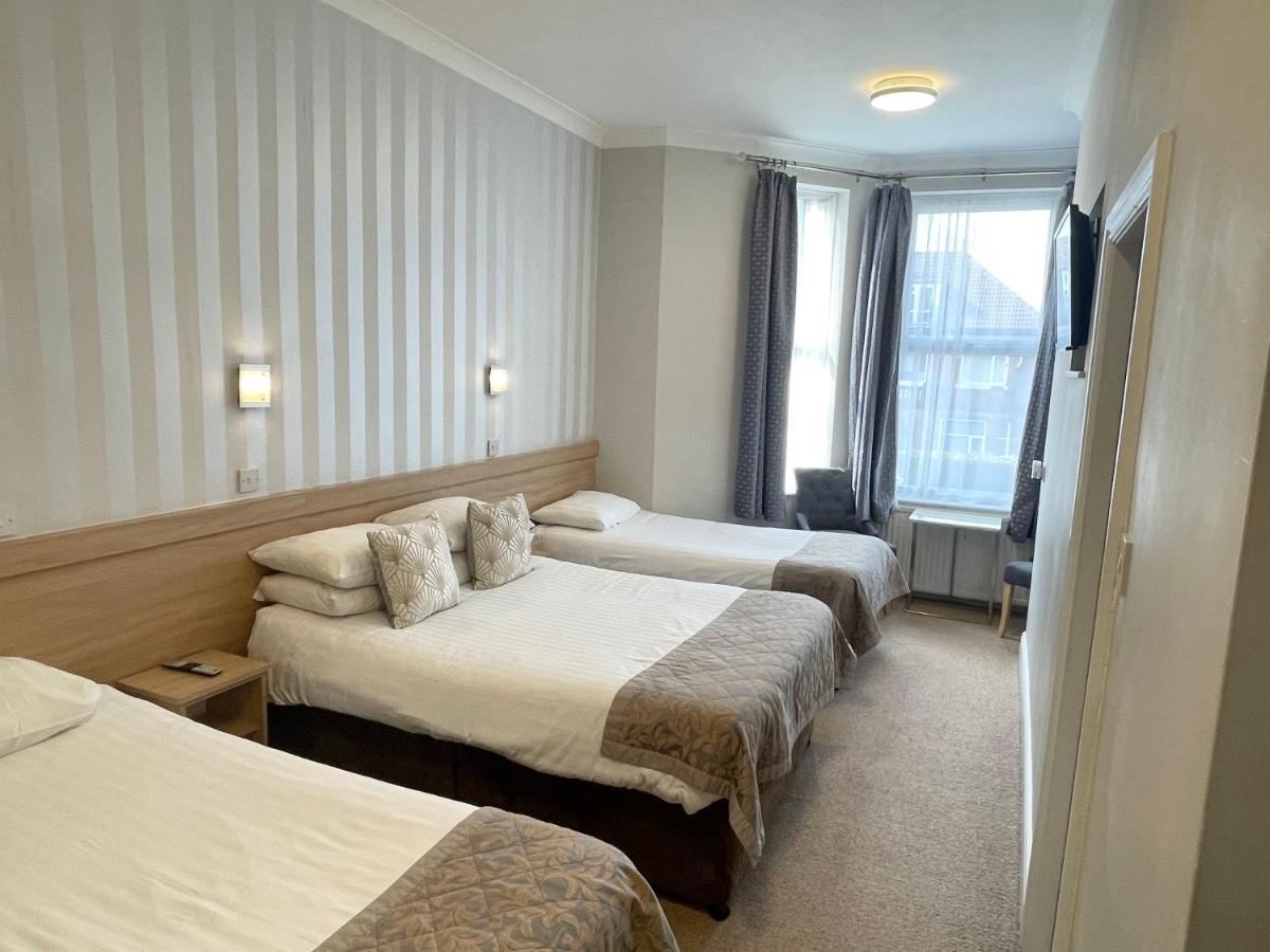 The Westlynne & Hotel