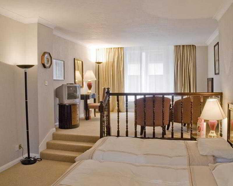 Britannia City Centre 3*