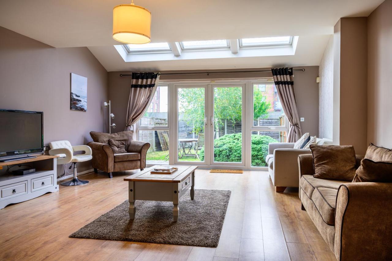 Vakantiehuis Serviced Northernnightzzz - The Gardens *
